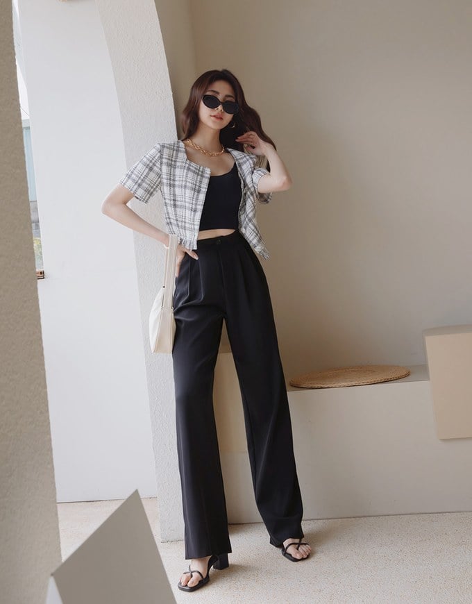 Sleek CEO Style Pleated Suit Wide Pants