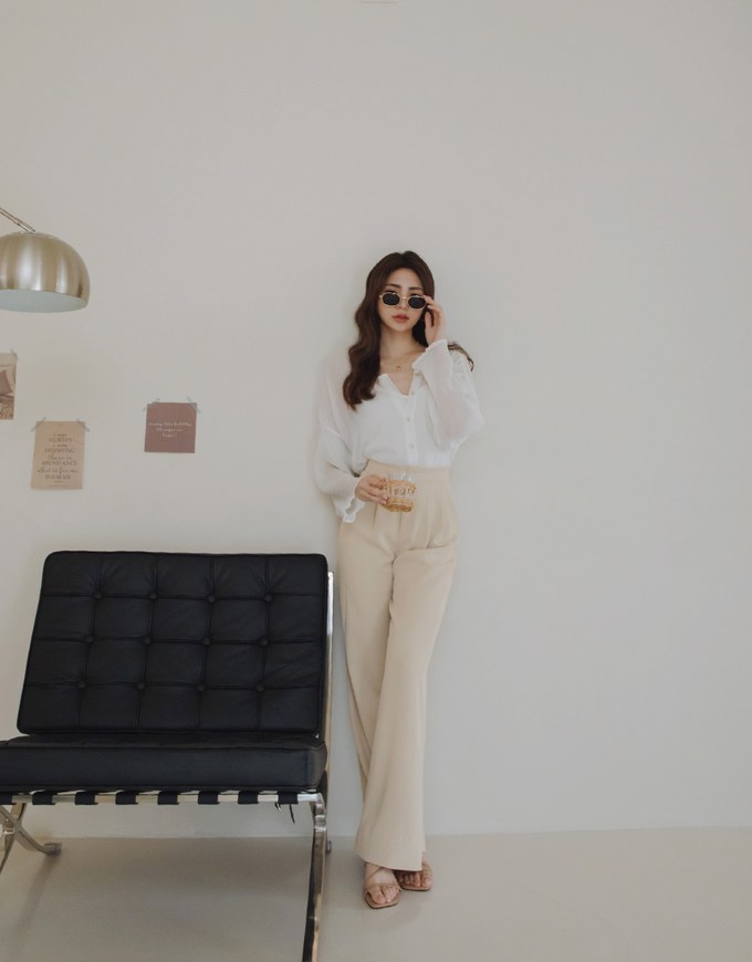 Sleek CEO Style Pleated Suit Wide Pants