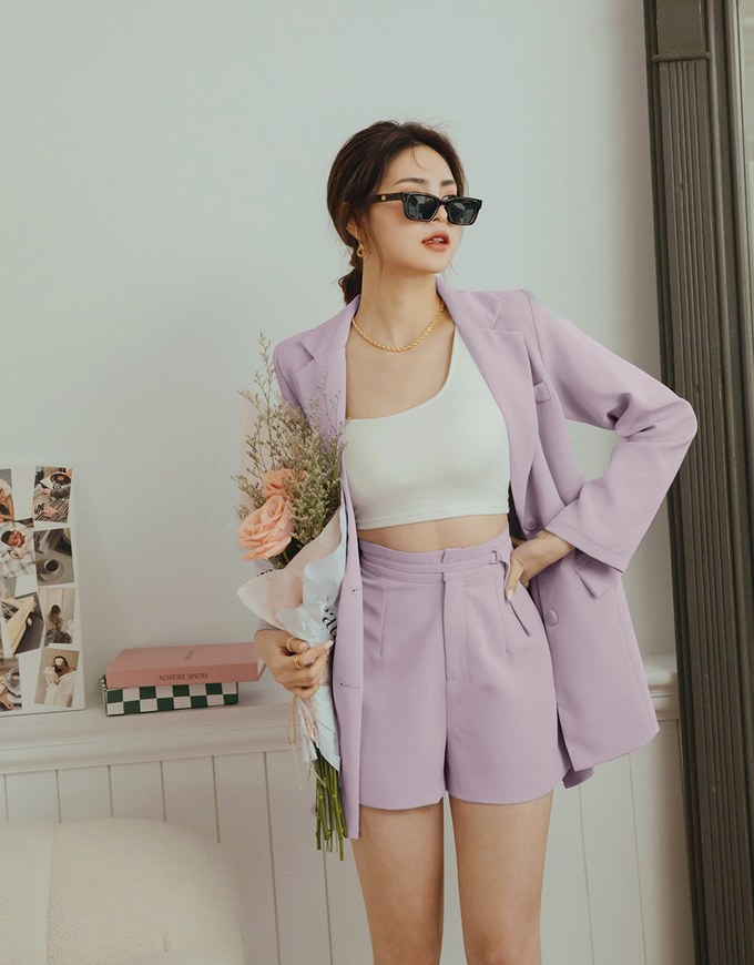 Vigorous Back-Slit Suit Blazer(With Detachable Shoulder Pads)