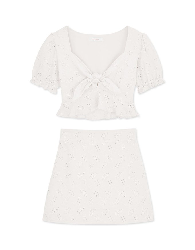 Broderie Anglaise Lace-Up Set Wear