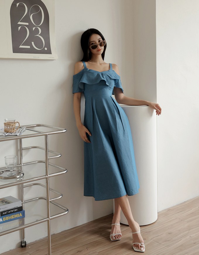 Elegant Ruffled Thin Strap Maxi Dress
