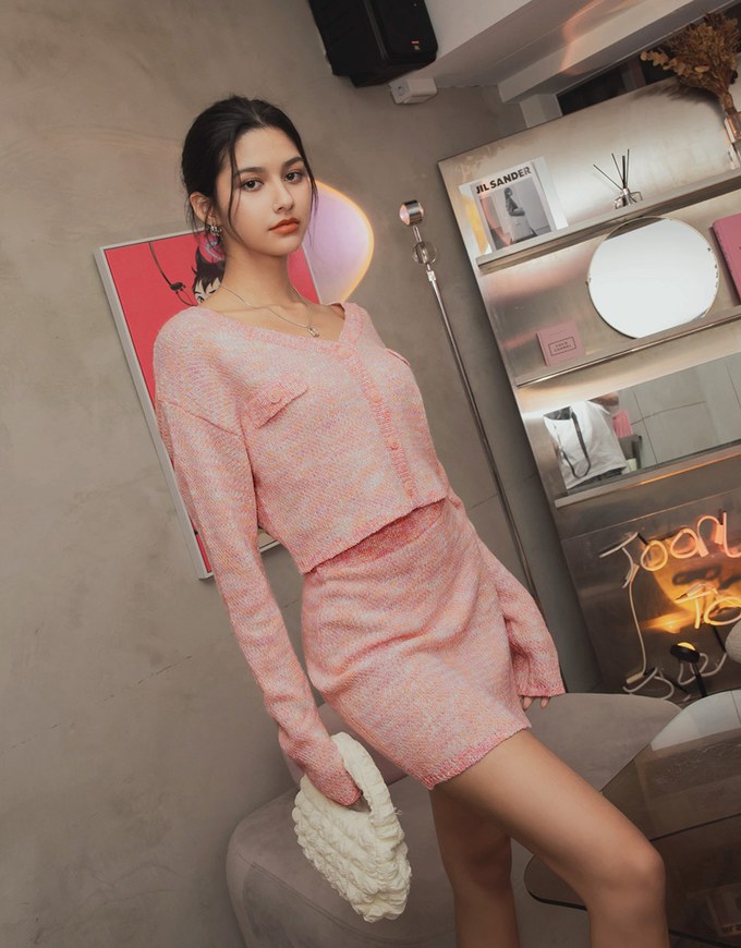 Mixed Color Wool Knitted Suit Set