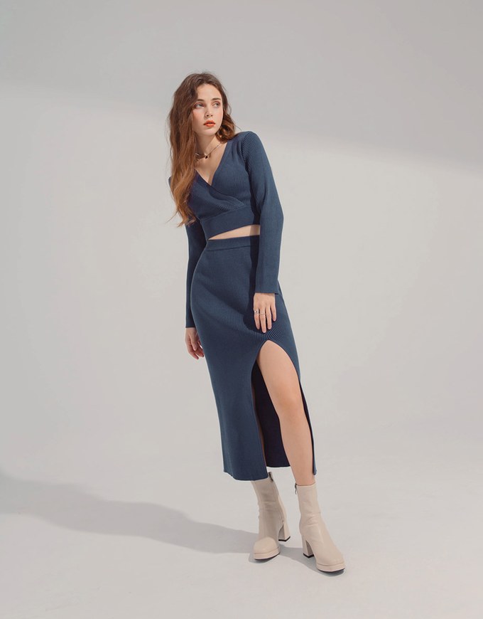 V Neck Ribbed Bodycon Slit Knitted Suit
