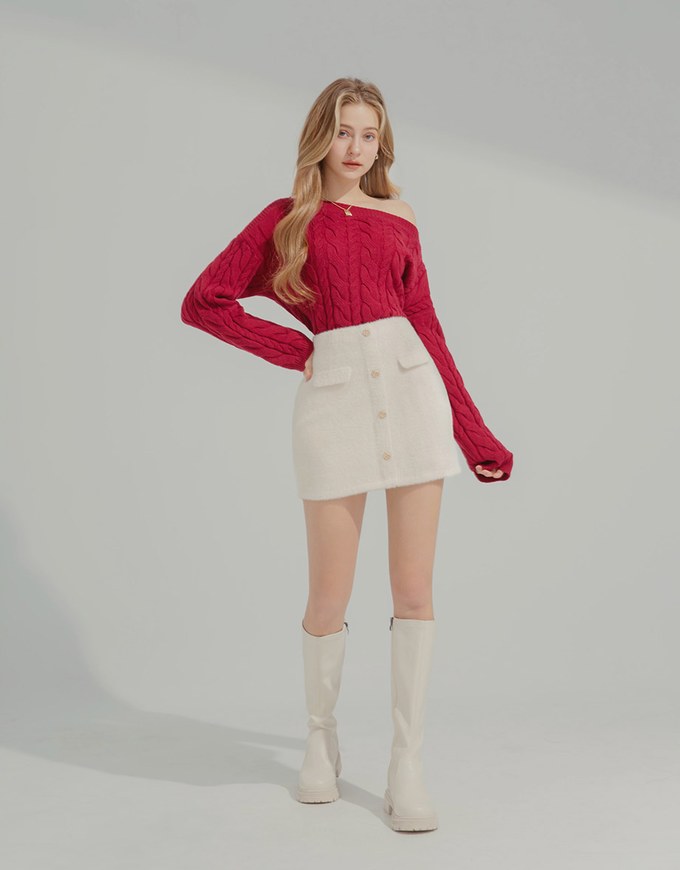 Off-Shoulder Twisted Knitted Top