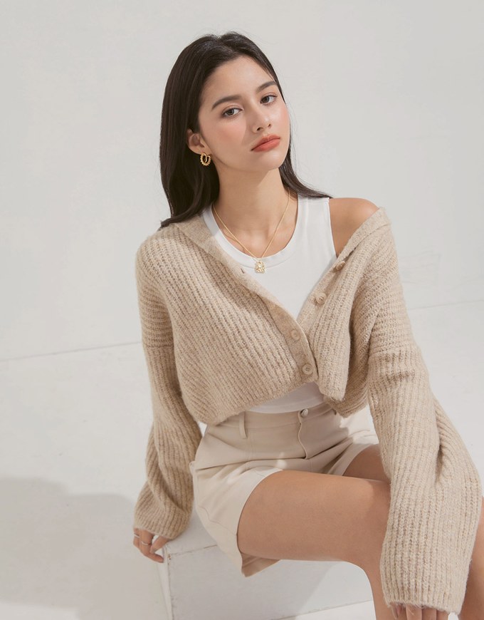 Soft Back Collar Knitted Top