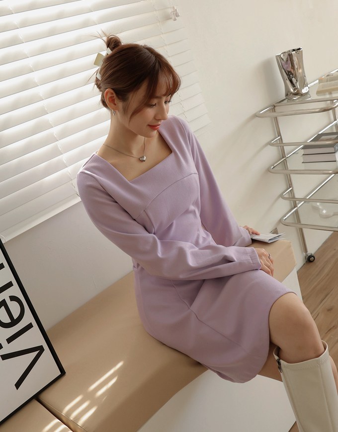 Elegant Square Neck Umbrella Hem Short Dress