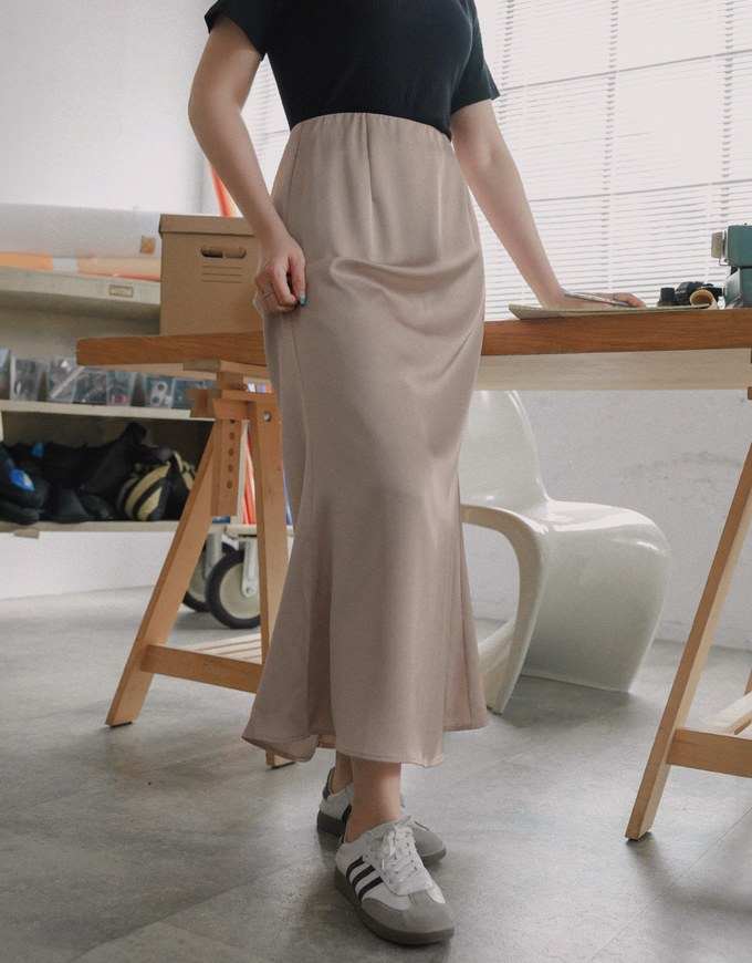 Soft Matte Satin Umbrella Hem Long Skirt