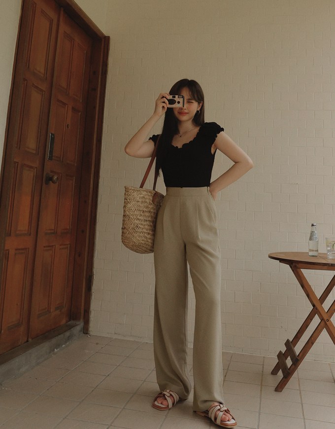 Classic Pleated Straight Leg High Waist Wide Trousers