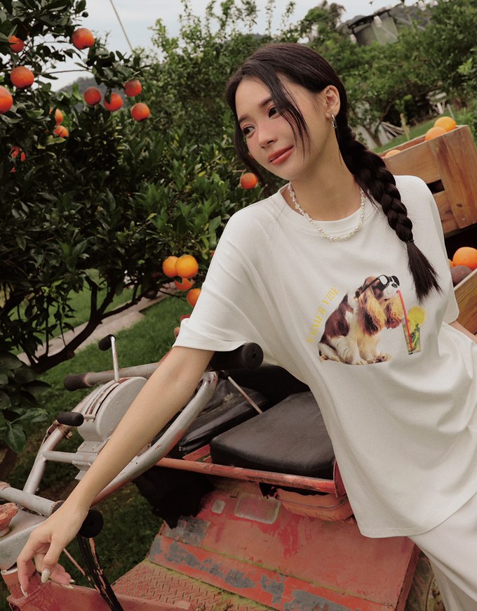 犬のプリント ルーズ  Tシャツ