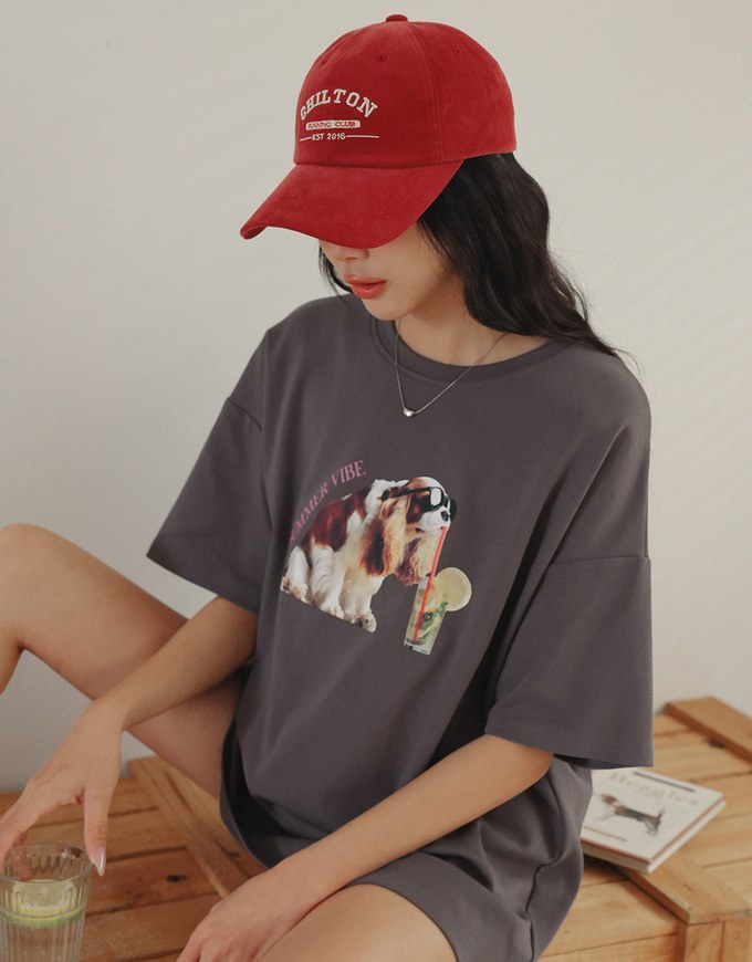 犬のプリント ルーズ  Tシャツ