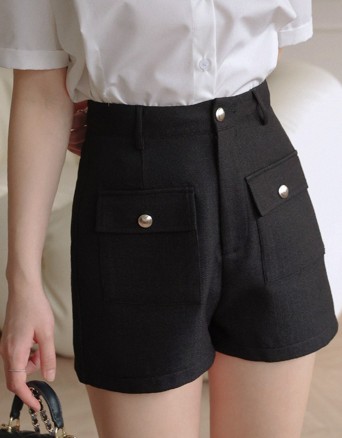 Double Pocket Woolen High Waist Shorts