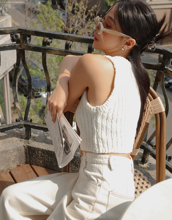 Round Neck Knit Vest