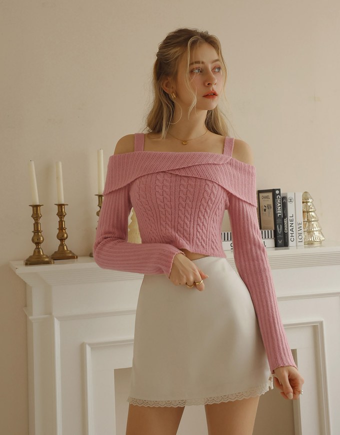 Cut Out Shoulder Cable Knit Top