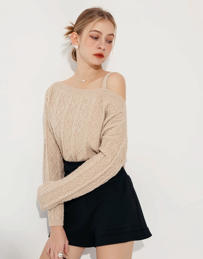 Asymmetric One Shoulder Loose Cable Knitted Sweater