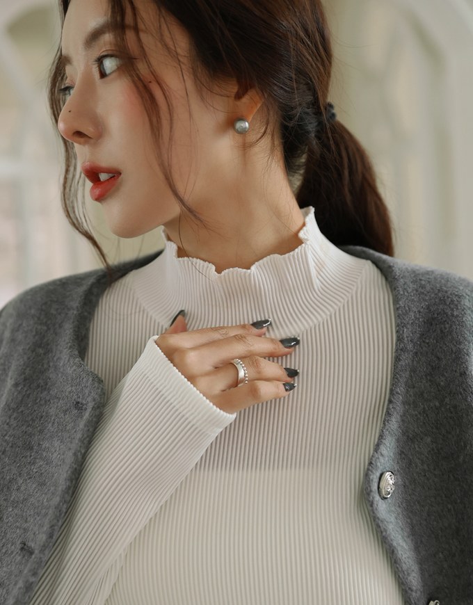 Turtleneck Ribbed Knit Long Sleeve Top With Ruffle Collar