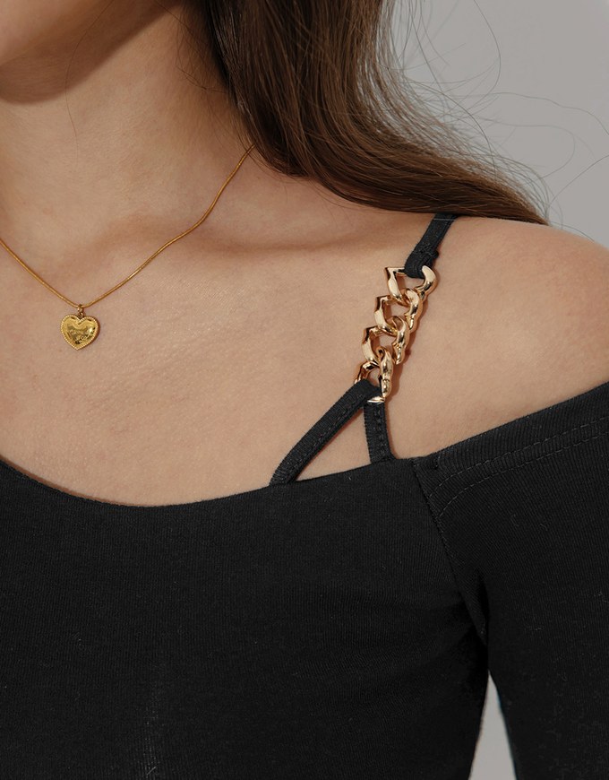 Asymmetric Padded Top With Gold Chain Design