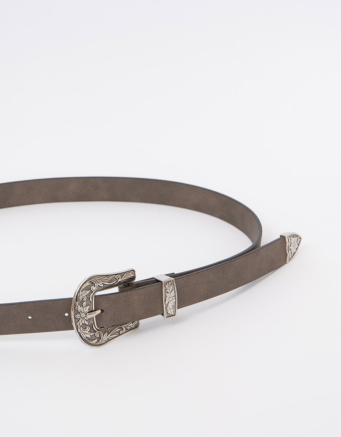 Extended Retro Floral Embossed Belt