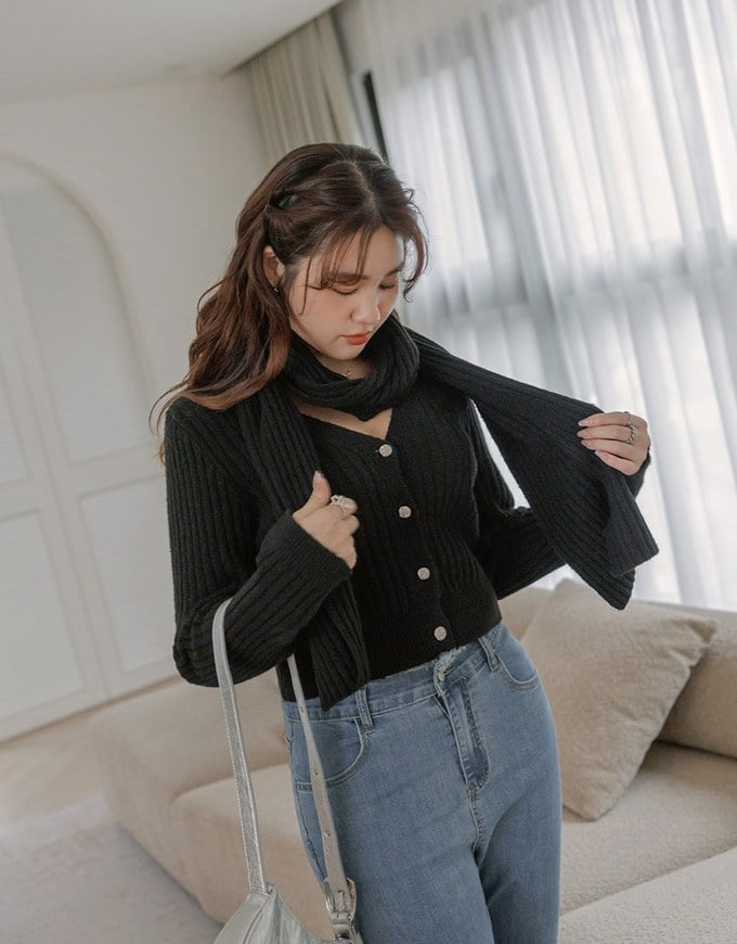 Ribbed Knit Button Front Cropped Top (With Scarf)