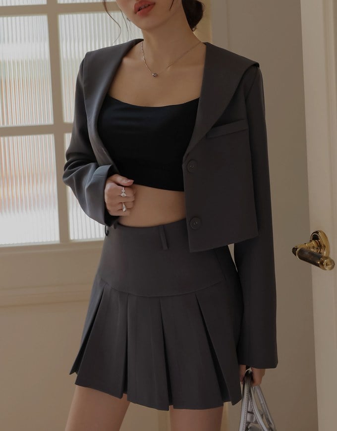 Wide Waist Pleated Suit Skirt