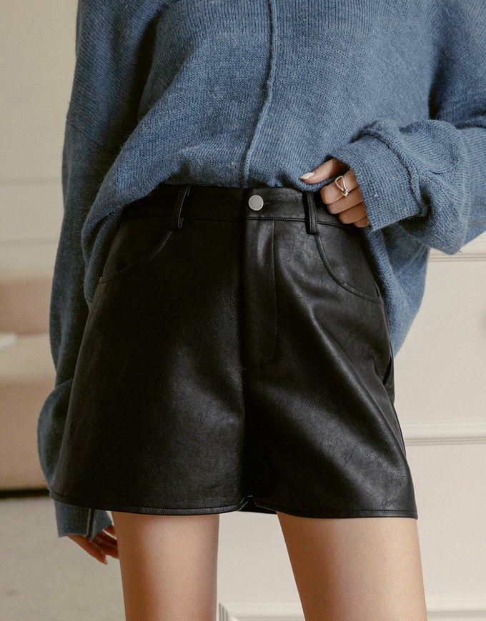 Trendy Faux Leather A Line Shorts