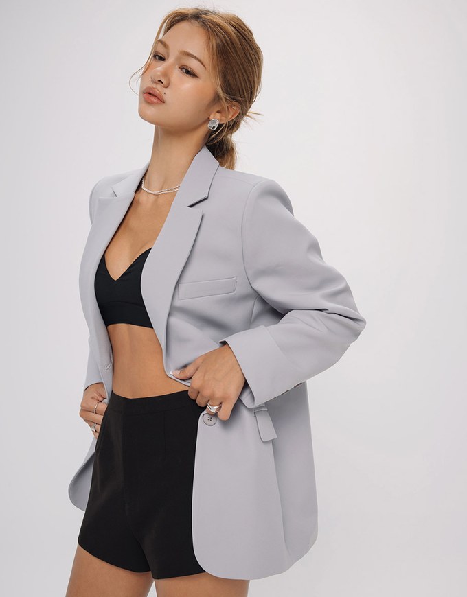 Minimalist Oversized Suit Jacket (With Shoulder Pads)