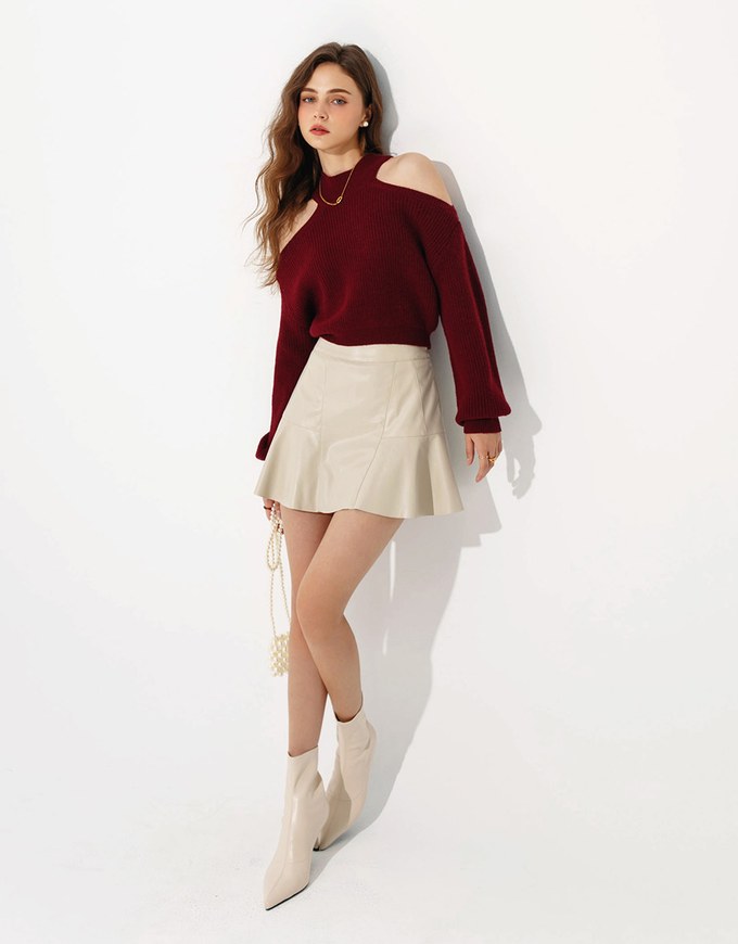 Cut Out Shoulder Halter Neck Long Sleeve Knit Top