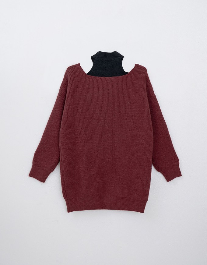 Cold Shoulder Oversized Knit Top With Color Block Design