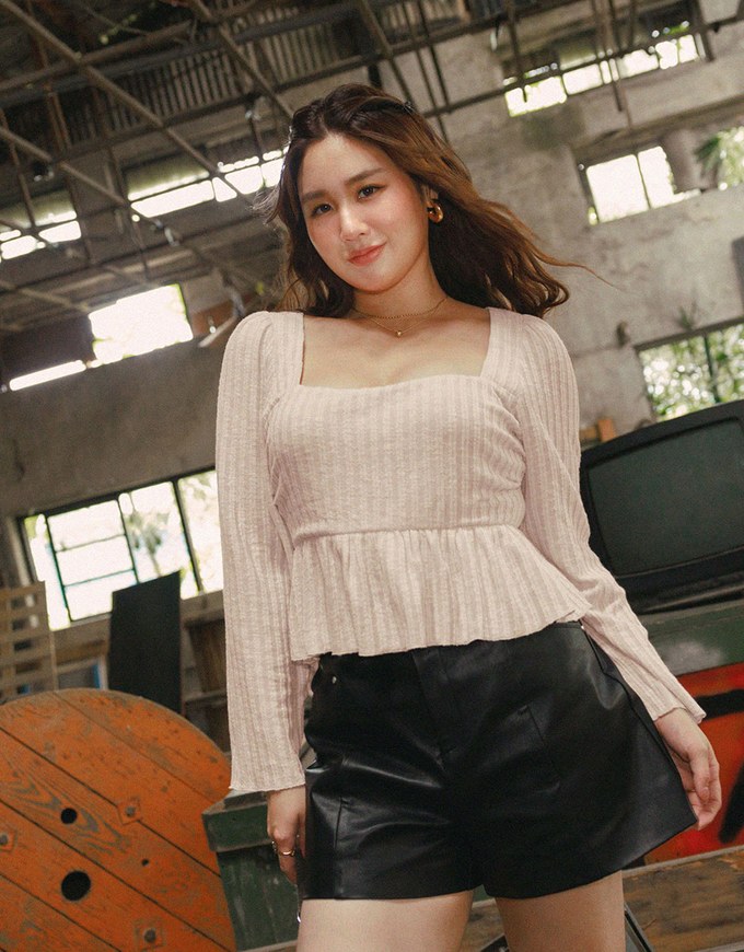 Square Neck Ruffle Flared Knit Top