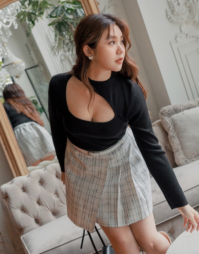 Classic Plaid Woolen Mini Skirt (with Belt)