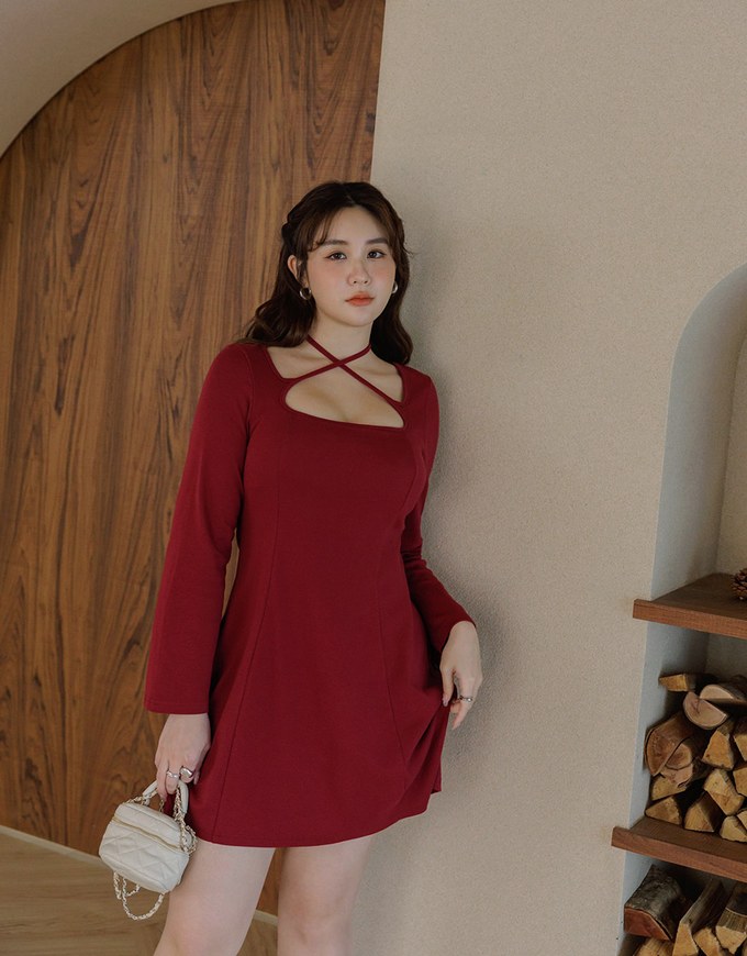 Spaghetti Strap Crisscross Long Sleeve Padded Mini Dress