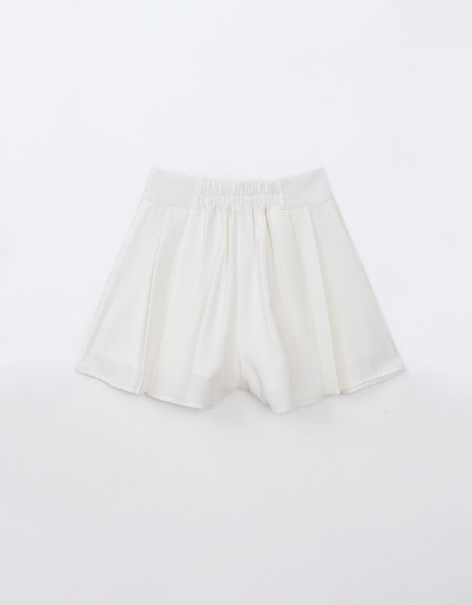 Textured Chiffon Pleated Shorts