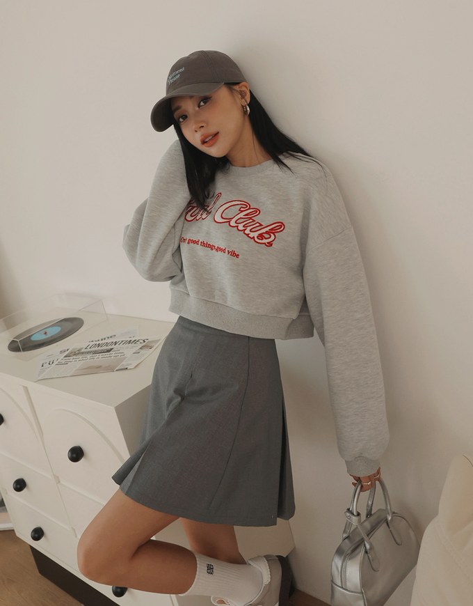 Fleece Lined Cropped Sweater With Letter Print Embroidered