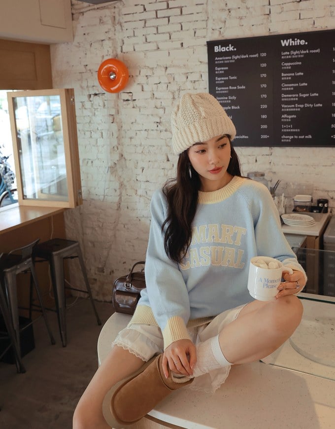 Oversized Letter Printed Colorblock Knit Sweatshirt