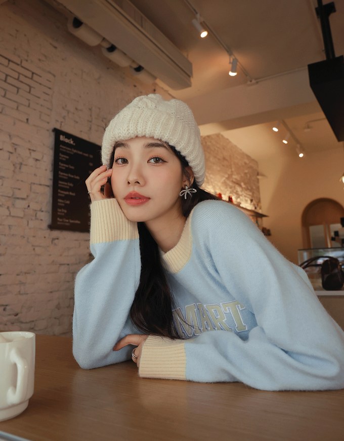 Oversized Letter Printed Colorblock Knit Sweatshirt