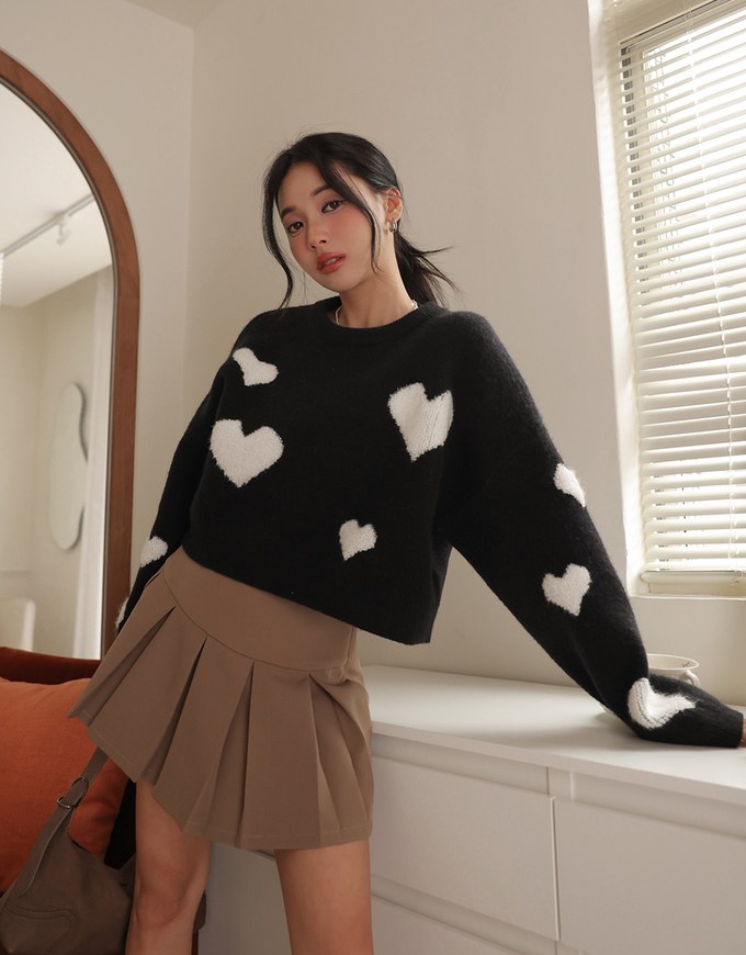 Crew Neck Heart Embossed Knitted Sweater