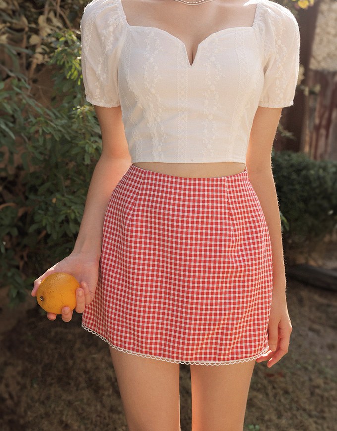 Classic Checkered Lace Hem Mini Skirt