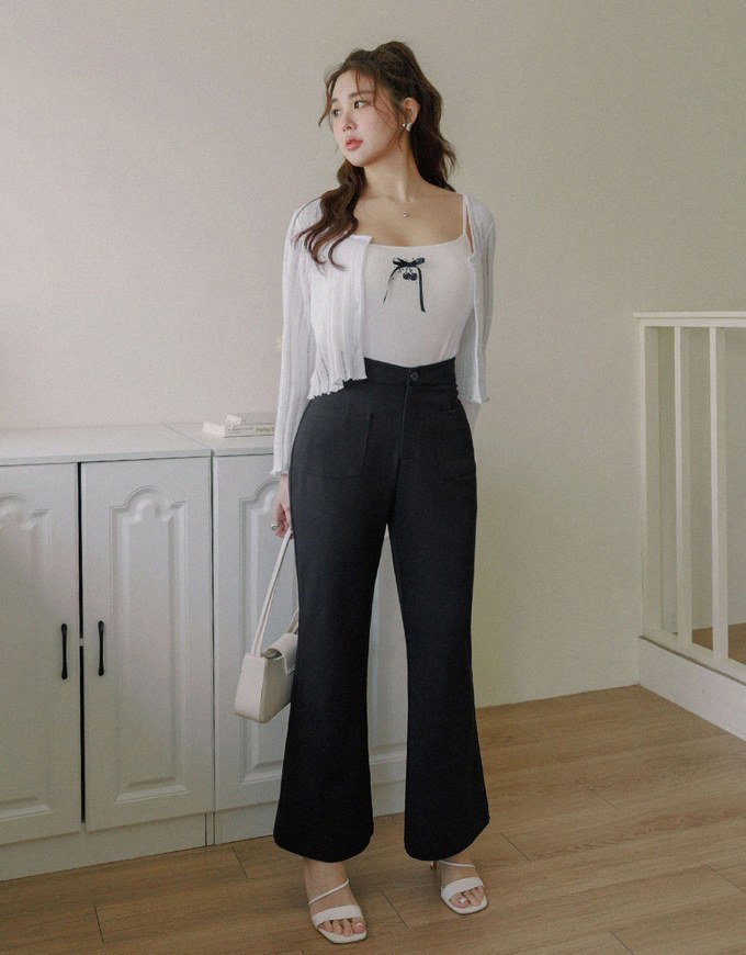 【Stark Minimalism 2.0】High Waisted V Cut Flared Pants