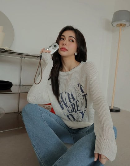 Letter Long Sleeve Knit Top