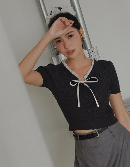 Lace Trim Knit Top With Ribbon Bow