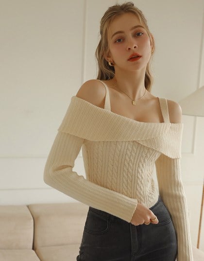 Cut Out Shoulder Cable Knit Top