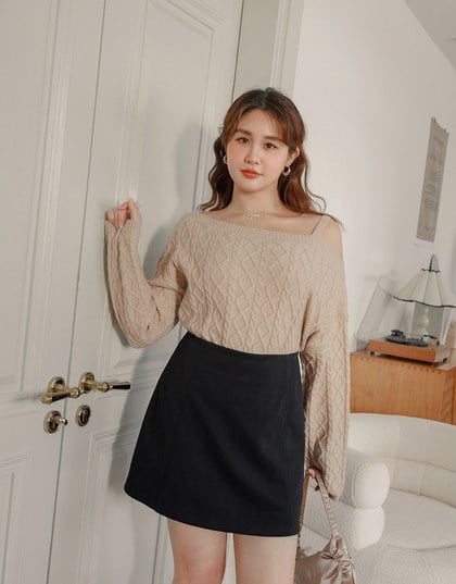 Asymmetric One Shoulder Loose Cable Knitted Sweater