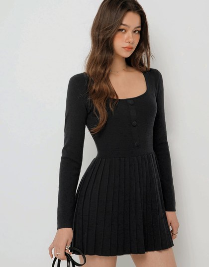 Long Sleeve A Line Pleated Knitted Mini Dress