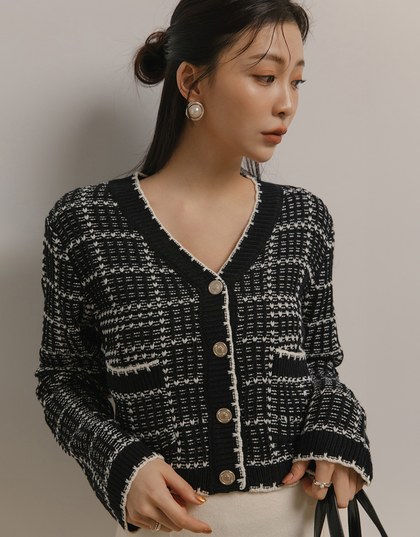 Classic Tweed Knit Cardigan With Button Closure