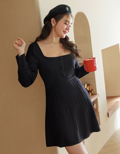 Long Sleeve A Line Pleated Knitted Mini Dress