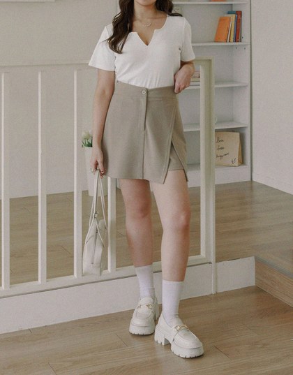 【Stark Minimalism 2.0】High Waisted V Cut Skorts