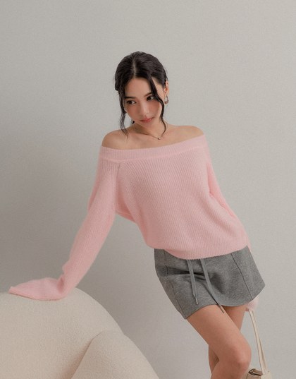 Asymmetric Shoulder Basic Knitted Top