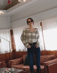 Elevated Casual Woolen Plaid Buttoned Jacket