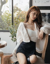 Hooded And Zipped Plush Loose Crop Jacket