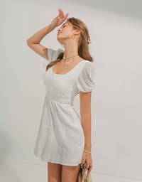 Broderie Anglaise Lace With Puffed Sleeves Mini Dress(With Padding)