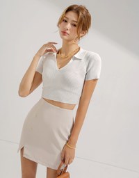 Lapel-Back Tie-Back Knit Top